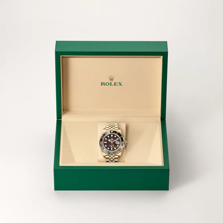 rolex gmt-master ii in 18 ct yellow gold, M126718GRNR-0002- watch palace, Second image